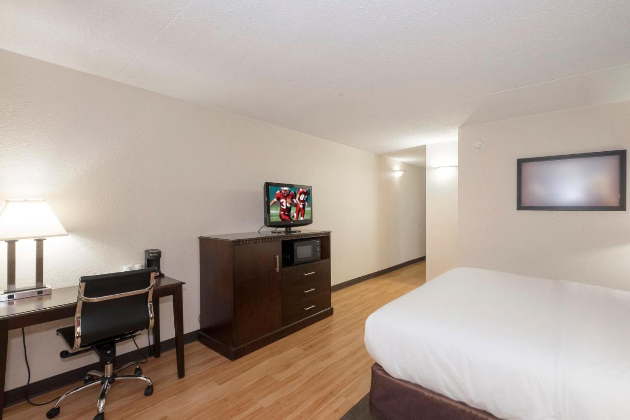 Red Roof Inn & Suites Mt Holly - Mcguire Afb Westampton Ngoại thất bức ảnh