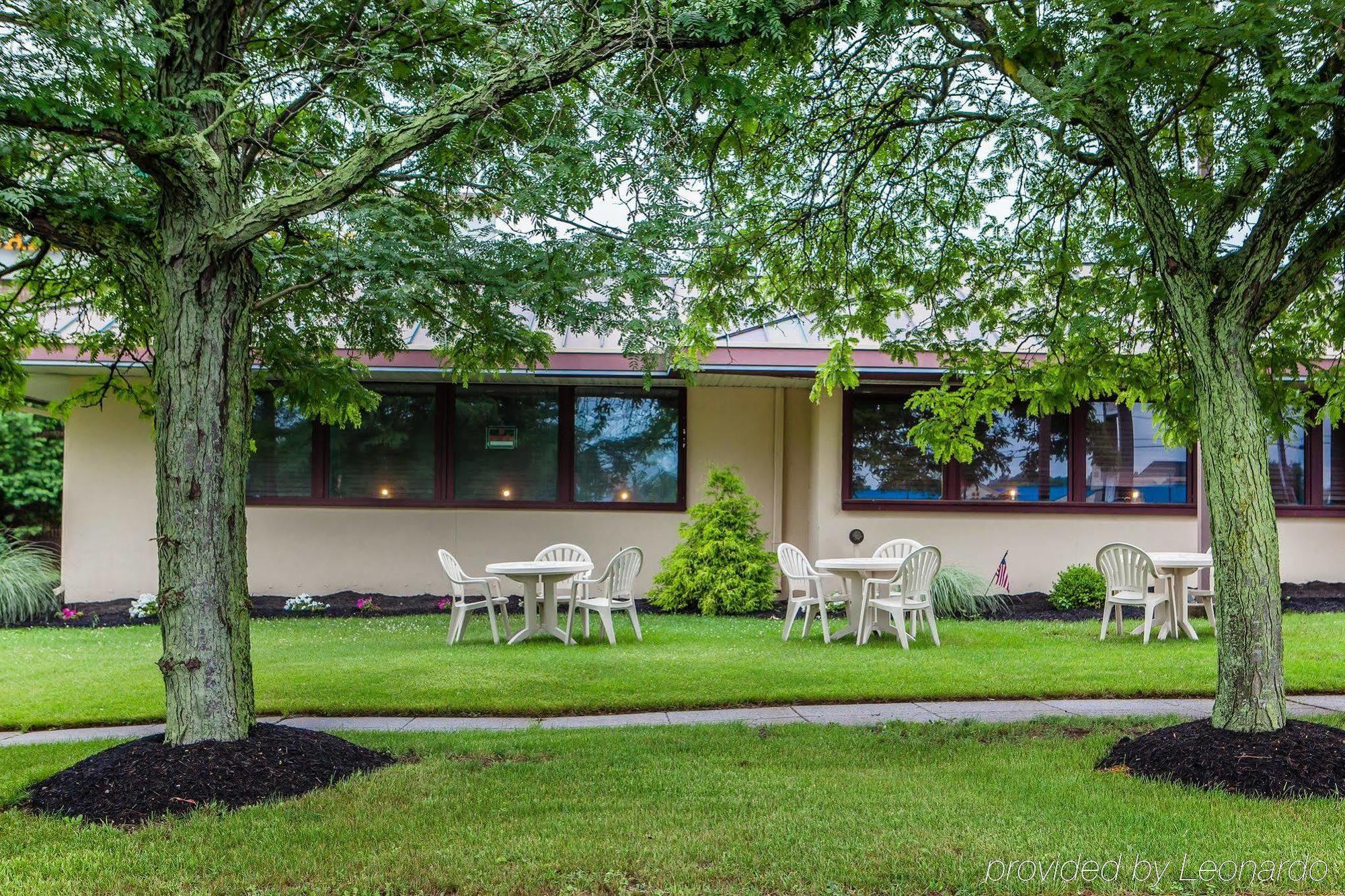Red Roof Inn & Suites Mt Holly - Mcguire Afb Westampton Ngoại thất bức ảnh